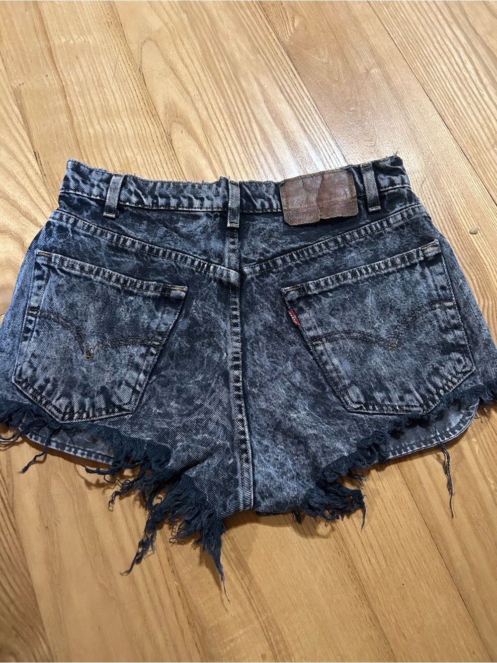 Levi's 505 vintage cut off jeans size 33